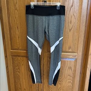 🧁 RBX black gray white full length leggings size XL
